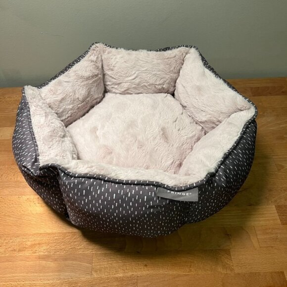 "Fringe Studio" Cushioned Pet Bed (Small) - Picture 2 of 8